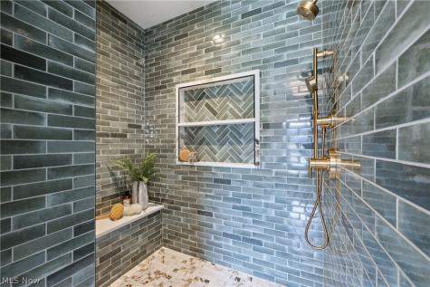 3542 Joyce Avenue NW Massillon OH 44646