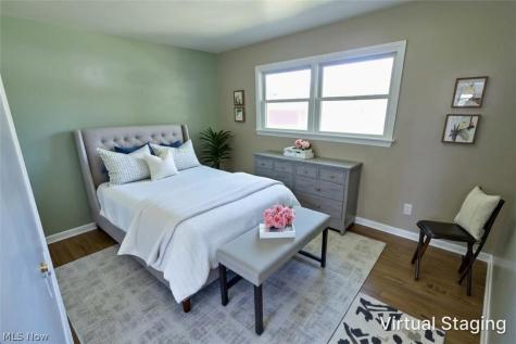 1303 Cherry Lane Seven Hills OH 44131