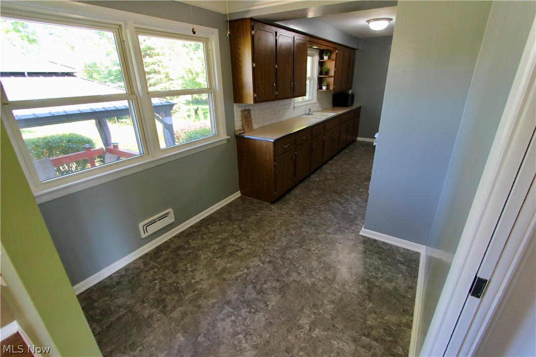 1303 Cherry Lane Seven Hills OH 44131