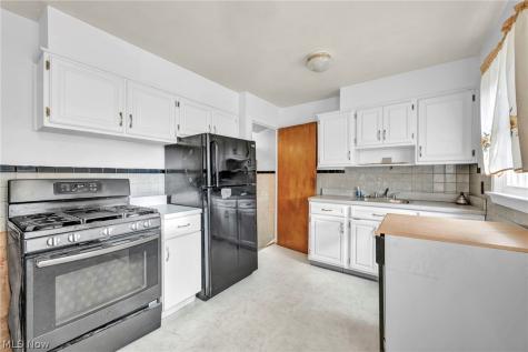 4157 W 157th Street Cleveland OH 44135