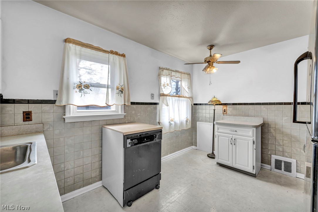 4157 W 157th Street Cleveland OH 44135