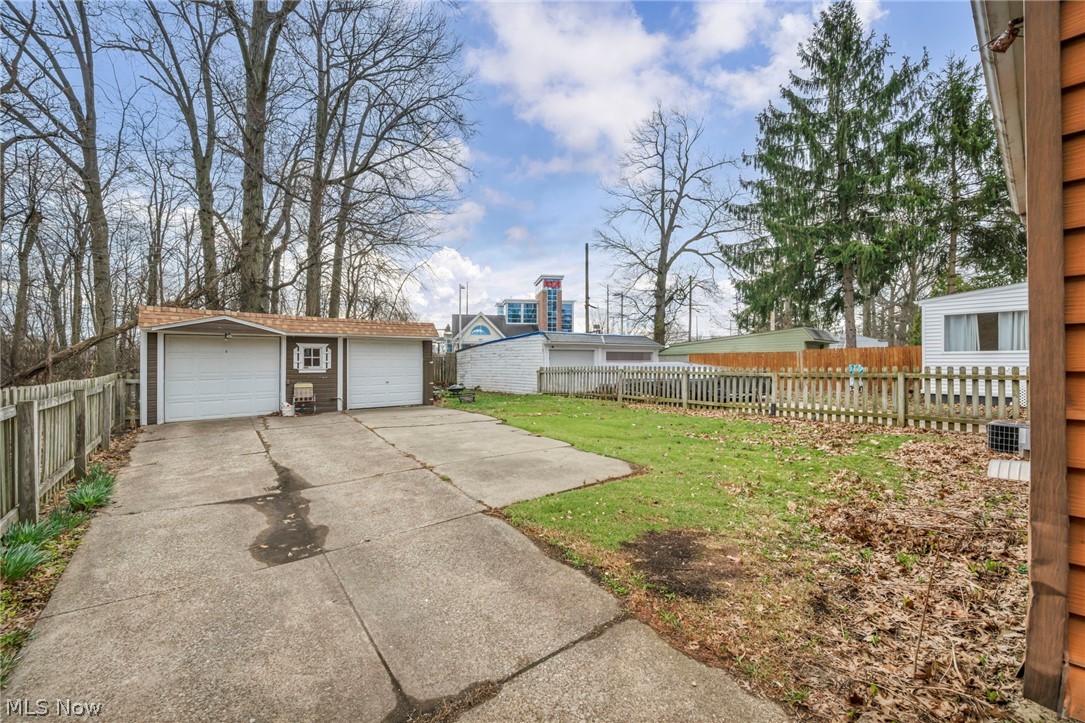 4157 W 157th Street Cleveland OH 44135