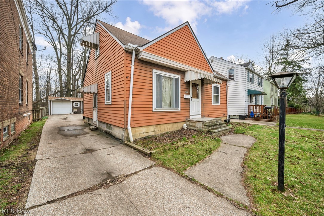 4157 W 157th Street Cleveland OH 44135