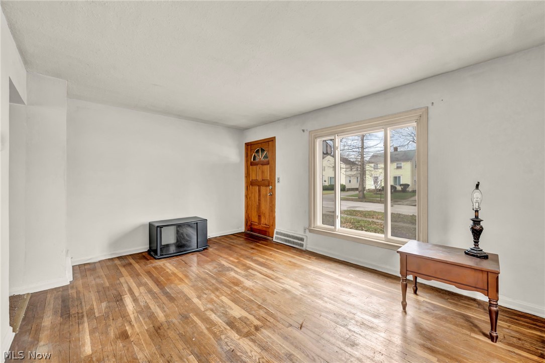 4157 W 157th Street Cleveland OH 44135