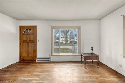 4157 W 157th Street Cleveland OH 44135