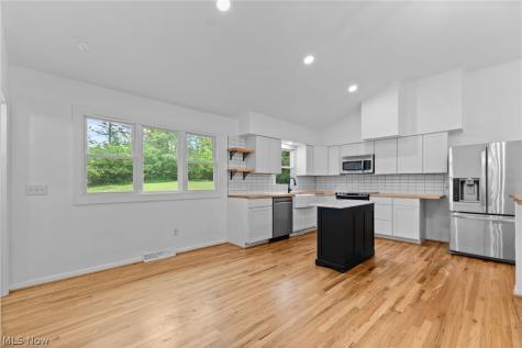 646 Kennedy Drive Mansfield OH 44904