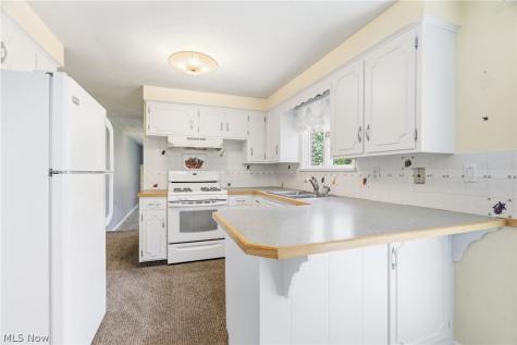 4800 Suzette Avenue NW Massillon OH 44647