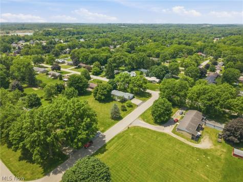 4800 Suzette Avenue NW Massillon OH 44647