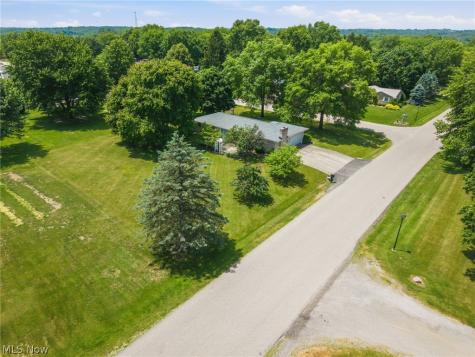 4800 Suzette Avenue NW Massillon OH 44647