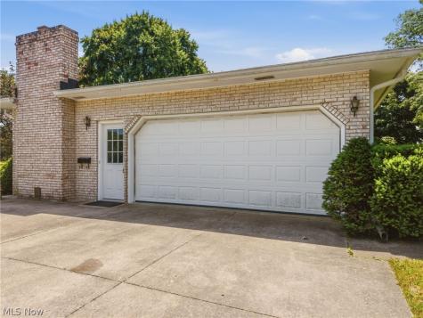 4800 Suzette Avenue NW Massillon OH 44647