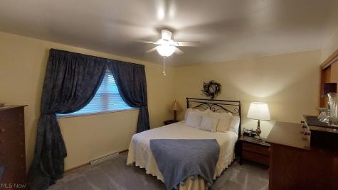 1604 Moreland Drive Steubenville OH 43952