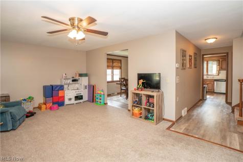 5036 Parkhaven Avenue NE Canton OH 44705