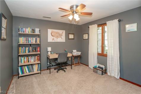 5036 Parkhaven Avenue NE Canton OH 44705