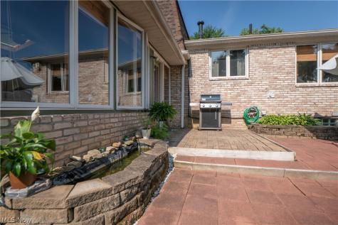 5036 Parkhaven Avenue NE Canton OH 44705