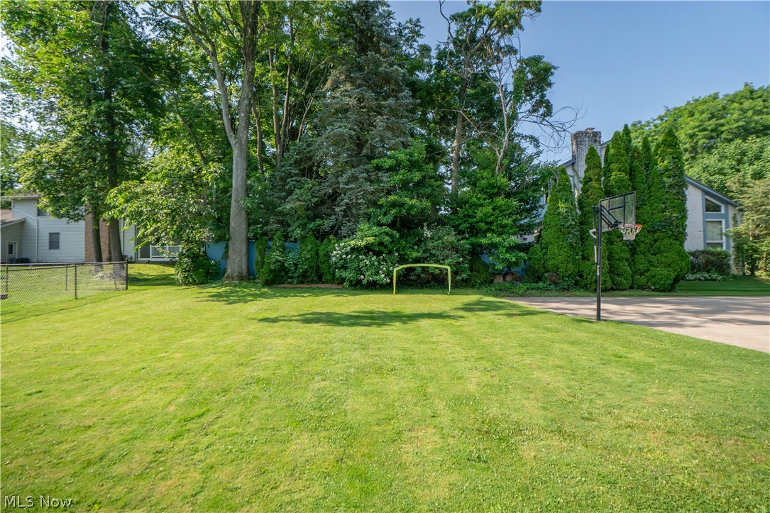 5036 Parkhaven Avenue NE Canton OH 44705