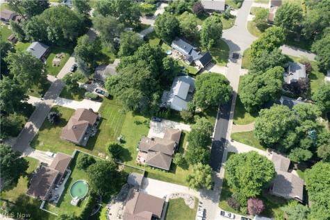 5036 Parkhaven Avenue NE Canton OH 44705
