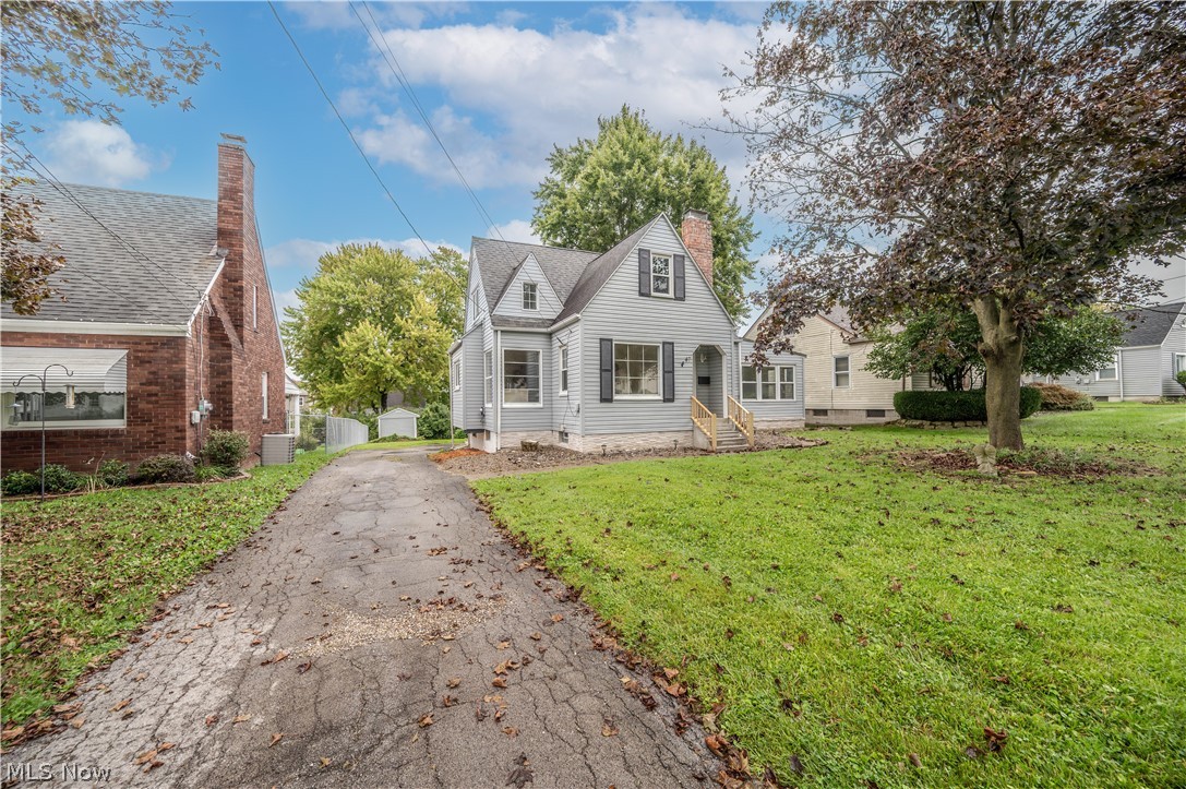 47 S Beverly Avenue Austintown OH 44515