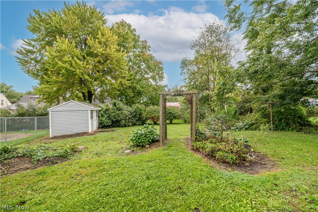 47 S Beverly Avenue Austintown OH 44515