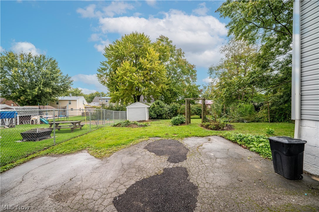 47 S Beverly Avenue Austintown OH 44515