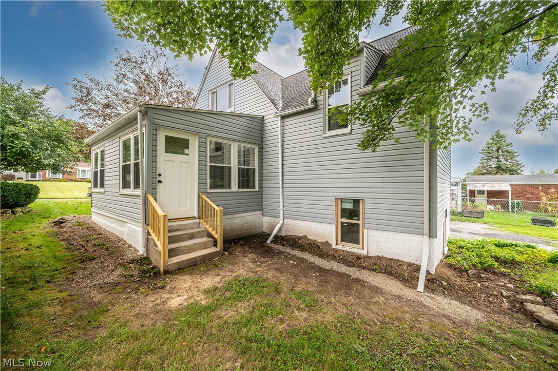 47 S Beverly Avenue Austintown OH 44515