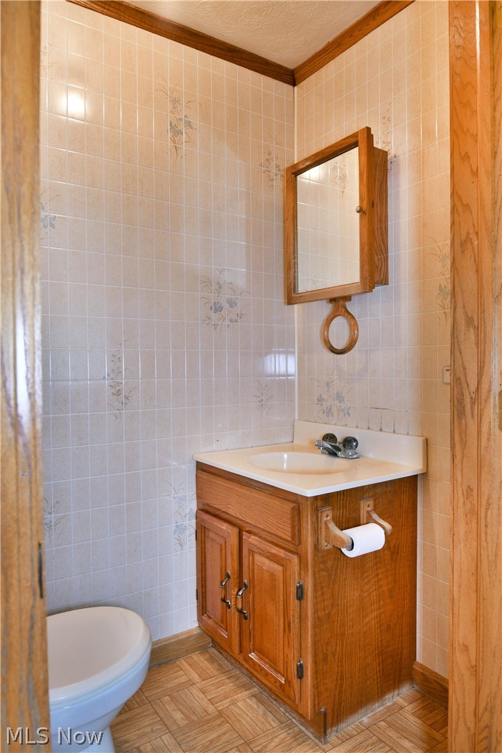 17285 Mock Road Berlin Center OH 44401