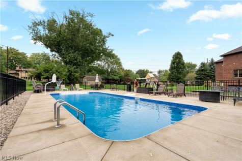 1280 Grenada Drive NE Canton OH 44714