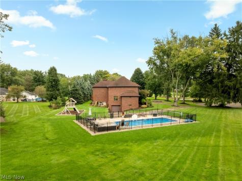 1280 Grenada Drive NE Canton OH 44714