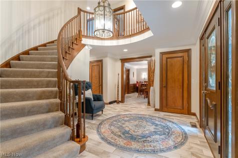 1280 Grenada Drive NE Canton OH 44714