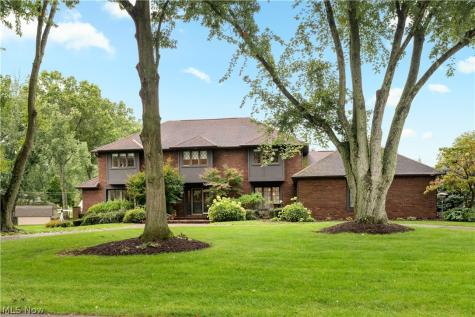 1280 Grenada Drive NE Canton OH 44714