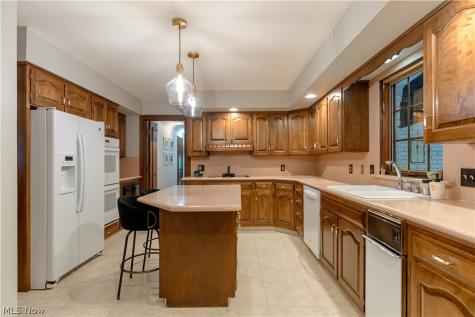 1280 Grenada Drive NE Canton OH 44714