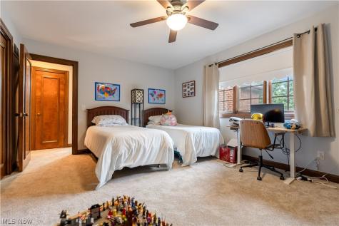 1280 Grenada Drive NE Canton OH 44714