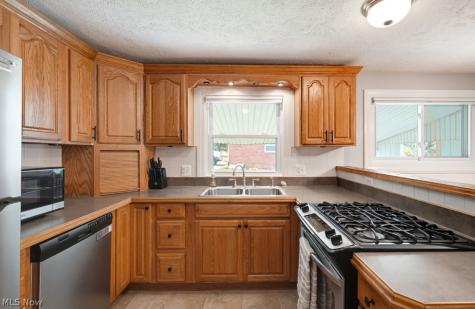 4701 California Avenue Louisville OH 44641