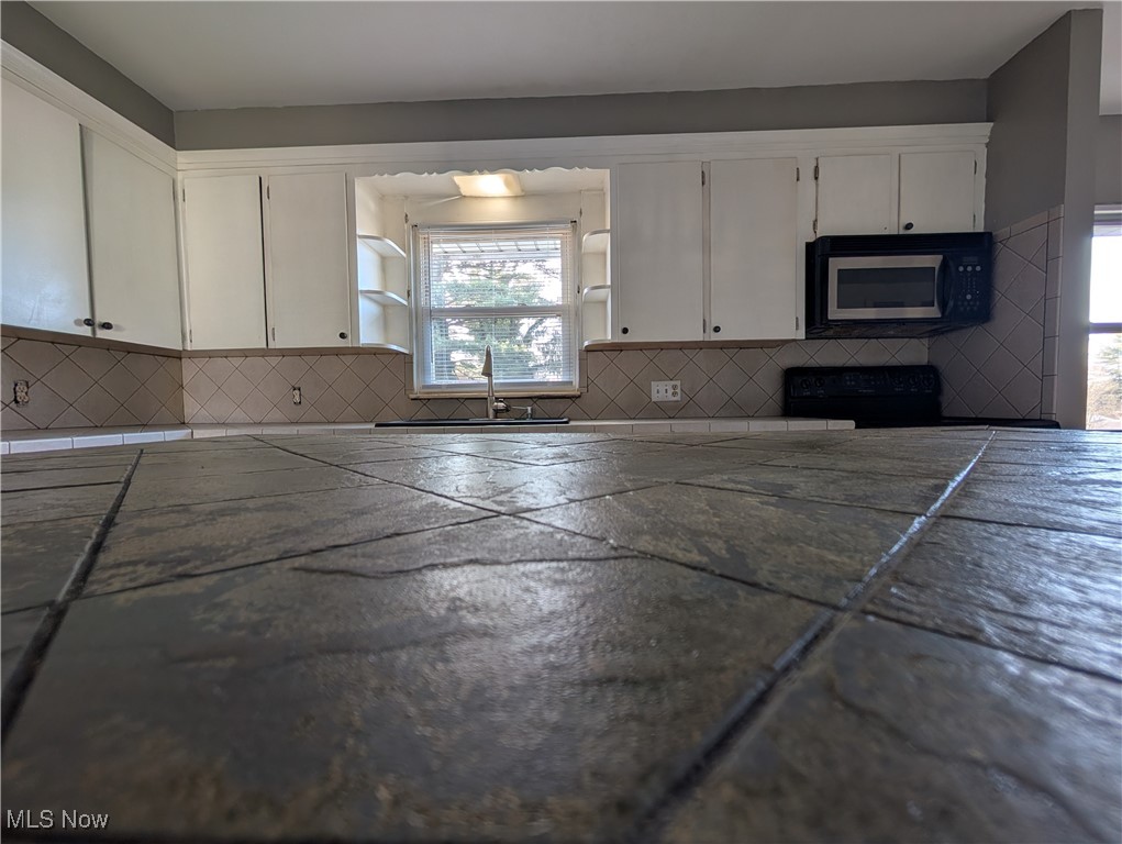 545 N Ray Drive Zanesville OH 43701