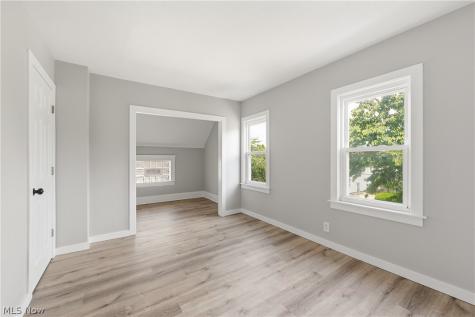 4256 W 22nd Street Cleveland OH 44109