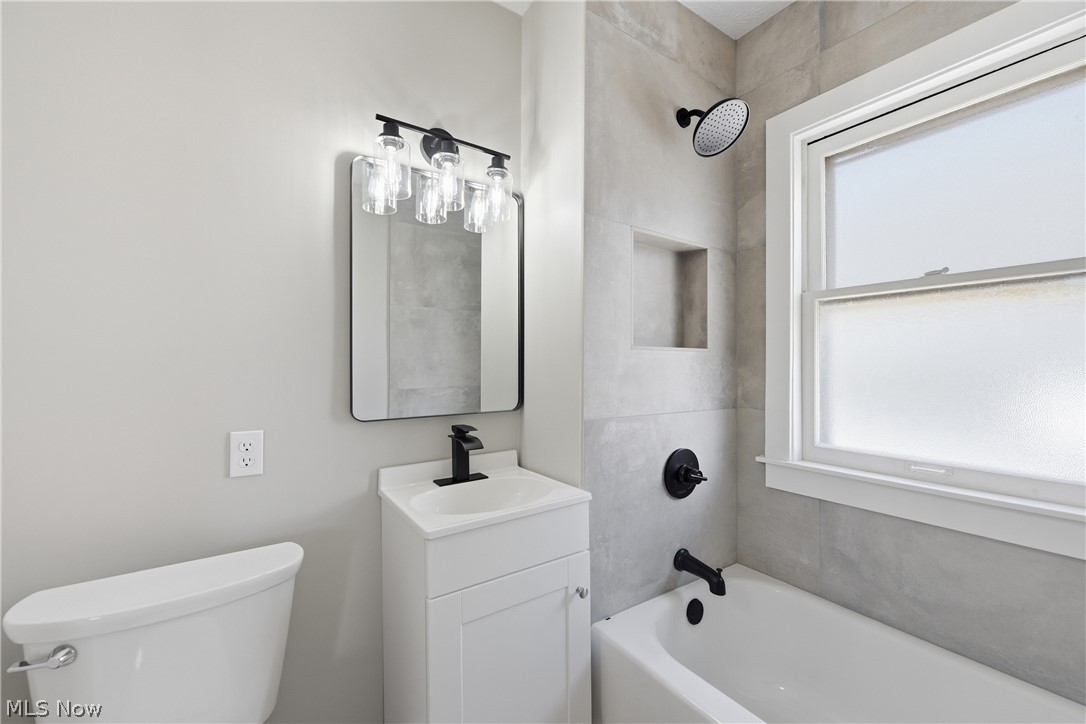 4256 W 22nd Street Cleveland OH 44109