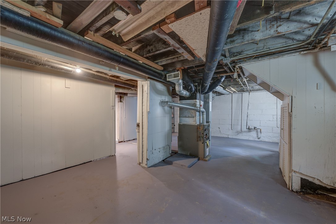 4256 W 22nd Street Cleveland OH 44109