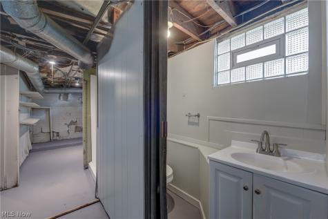 4256 W 22nd Street Cleveland OH 44109