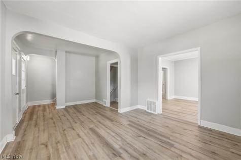 4256 W 22nd Street Cleveland OH 44109