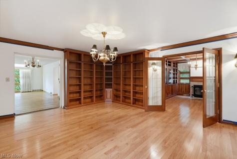 21 Hampshire Road Akron OH 44313