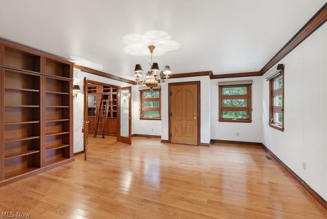 21 Hampshire Road Akron OH 44313