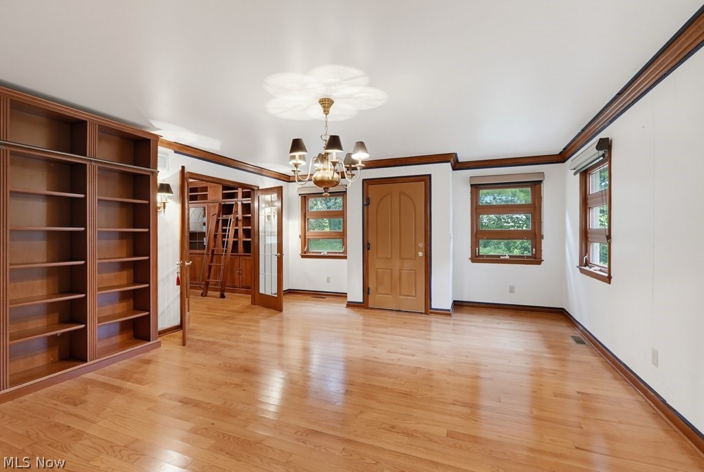 21 Hampshire Road Akron OH 44313