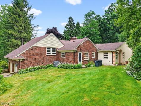 21 Hampshire Road Akron OH 44313