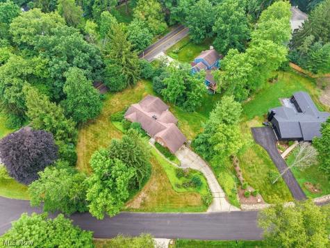 21 Hampshire Road Akron OH 44313