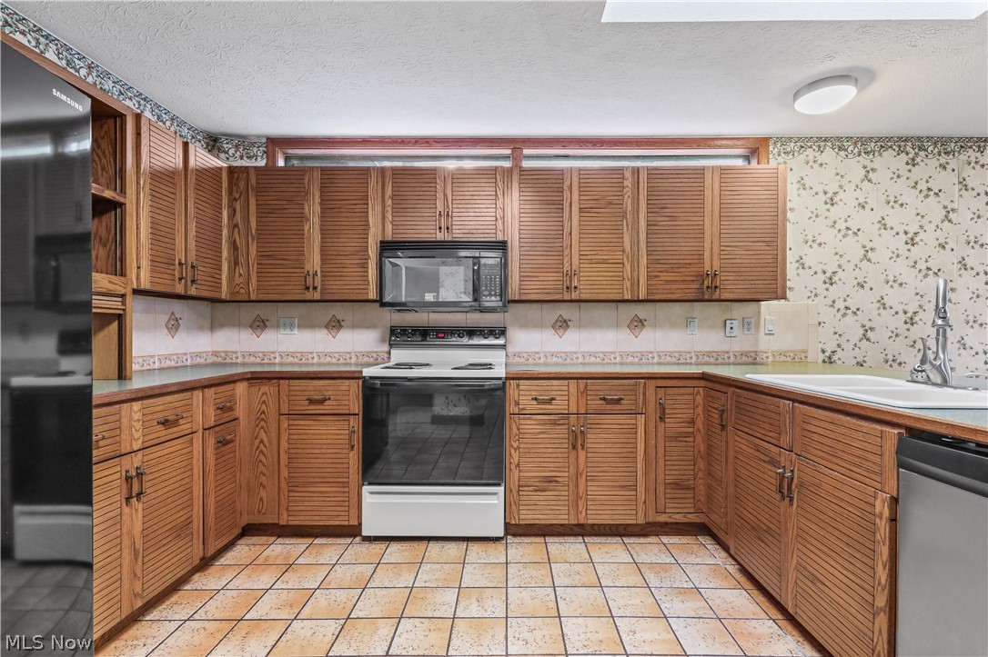 3626 Antoinette Drive Cuyahoga Falls OH 44223