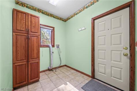 3626 Antoinette Drive Cuyahoga Falls OH 44223