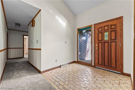 3626 Antoinette Drive Cuyahoga Falls OH 44223