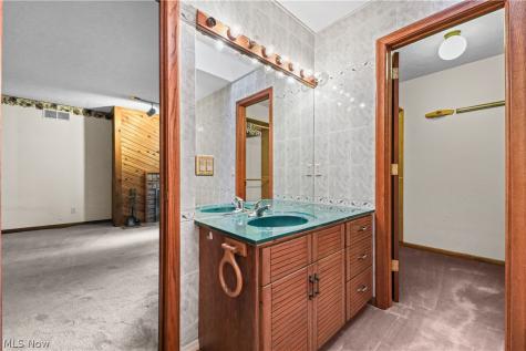 3626 Antoinette Drive Cuyahoga Falls OH 44223