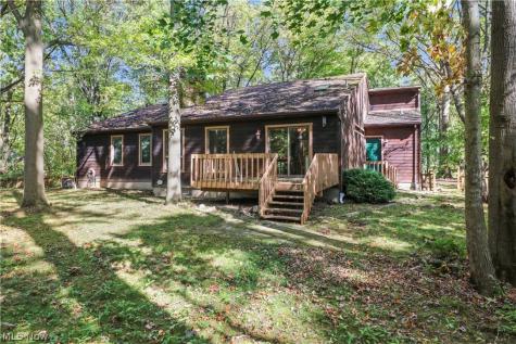 3626 Antoinette Drive Cuyahoga Falls OH 44223