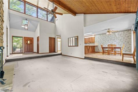 3626 Antoinette Drive Cuyahoga Falls OH 44223