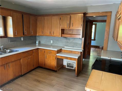 8984 Webster Road Strongsville OH 44136